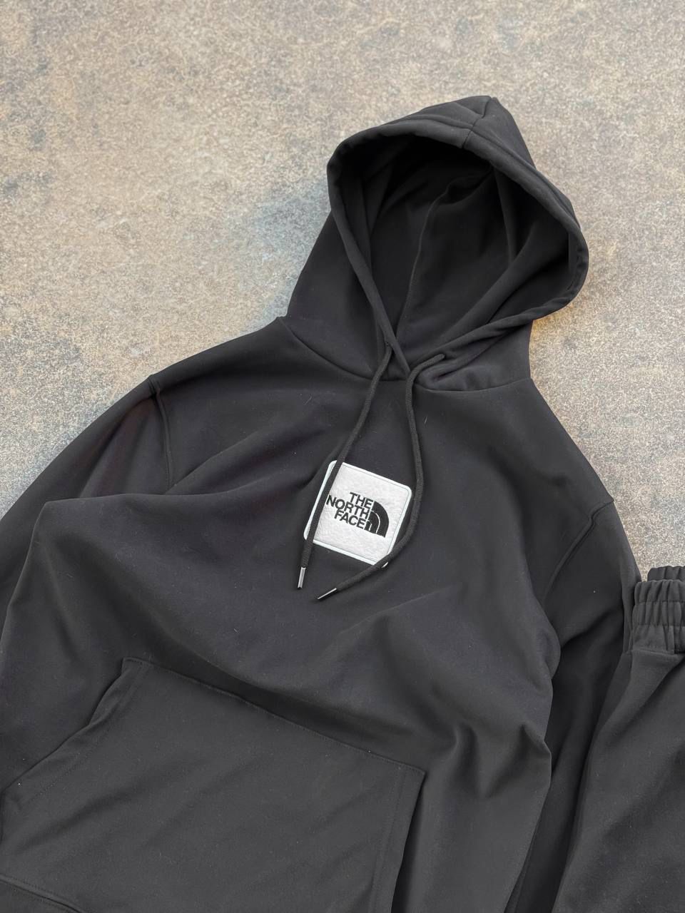 Buzo The North Face Bordado con capucha